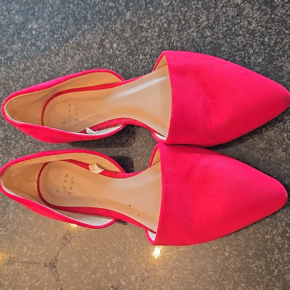 A New Day Women's Vibrant Red Pointed Flats